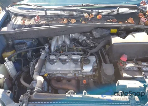 2001 Toyota Sienna Le/Xle from USA, damaged, VIN 4T3ZF13C81U382423